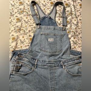 Levi’s women’s plus overalls size 18W